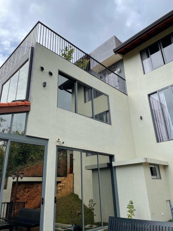 Bellaxy Ceylon Bed & Breakfast Ngoại thất bức ảnh
